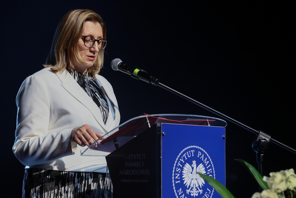 Spotkanie Dam i Kawalerów Krzyża Wolności i Solidarności w Szczecinie. Na zdj. dyrektor Archiwum IPN Marzena Kruk – 25 marca 2026. Fot. Sławek Kasper (IPN)