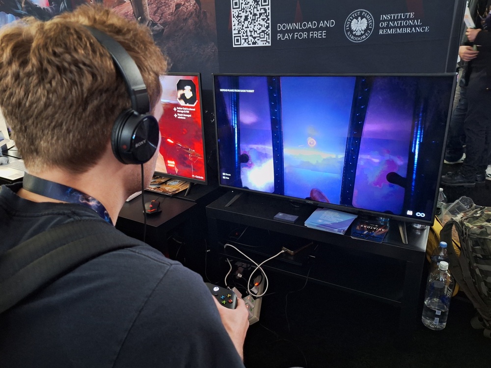 „Lotnicy” opuszczają Boston. PAX East zakończony – 26–29 marca 2026. Fot. Aleksander Kiryłów (IPN)