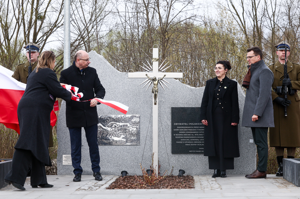 Upamiętniliśmy romskie ofiary niemieckiej zbrodni – Karczew, 8 kwietnia 2026. Fot. Sławek Kasper (IPN)