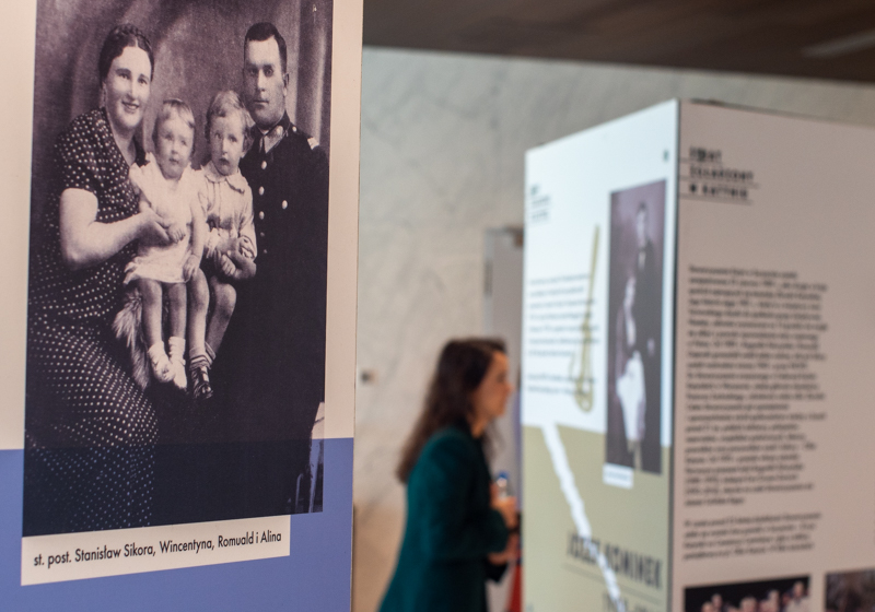 Wystawa „Świat zgładzony w Katyniu” w Centralnym Przystanku Historia – Warszawa, 10 kwietnia 2026. Fot. Ewa Żukowska