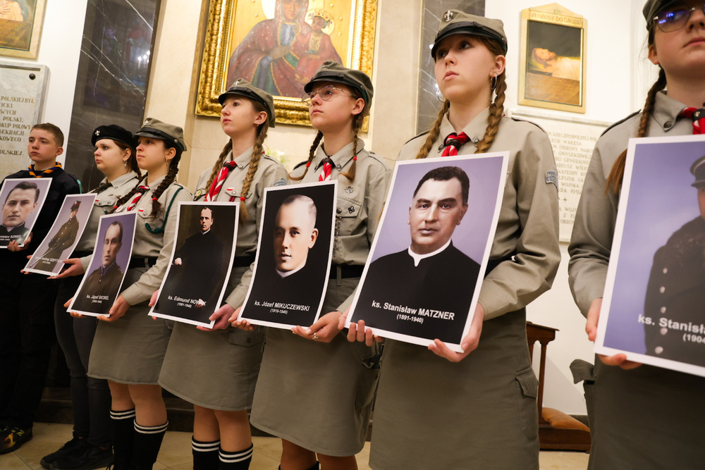 Uroczystości w hołdzie kapelanom katyńskim. Fot. Dariusz Skrzyniarz (IPN)