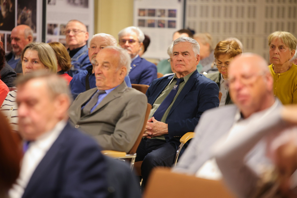 Uroczystości w hołdzie kapelanom katyńskim – Warszawa, 11.04.2026. Konferencja „Las lasem zostanie – Kapelani Katyńscy: pamięć i przyszłość”. Fot. Dariusz Skrzyniarz (IPN)