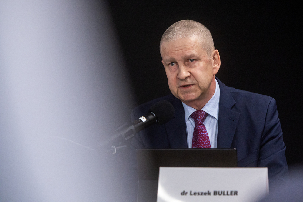 Przesłuchanie kandydatów na stanowisko Prezesa Instytutu Pamięci Narodowej. Na zdj. dr Leszek Buller – 14 kwietnia 2026. Fot. Sławek Kasper (IPN)