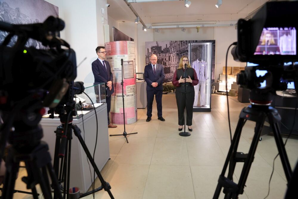 „Pamięć nie na sprzedaż” – konferencja prasowa IPN o ochronie materialnych śladów przeszłości – 16 kwietnia 2026. Fot. Dariusz Skrzyniarz (IPN)