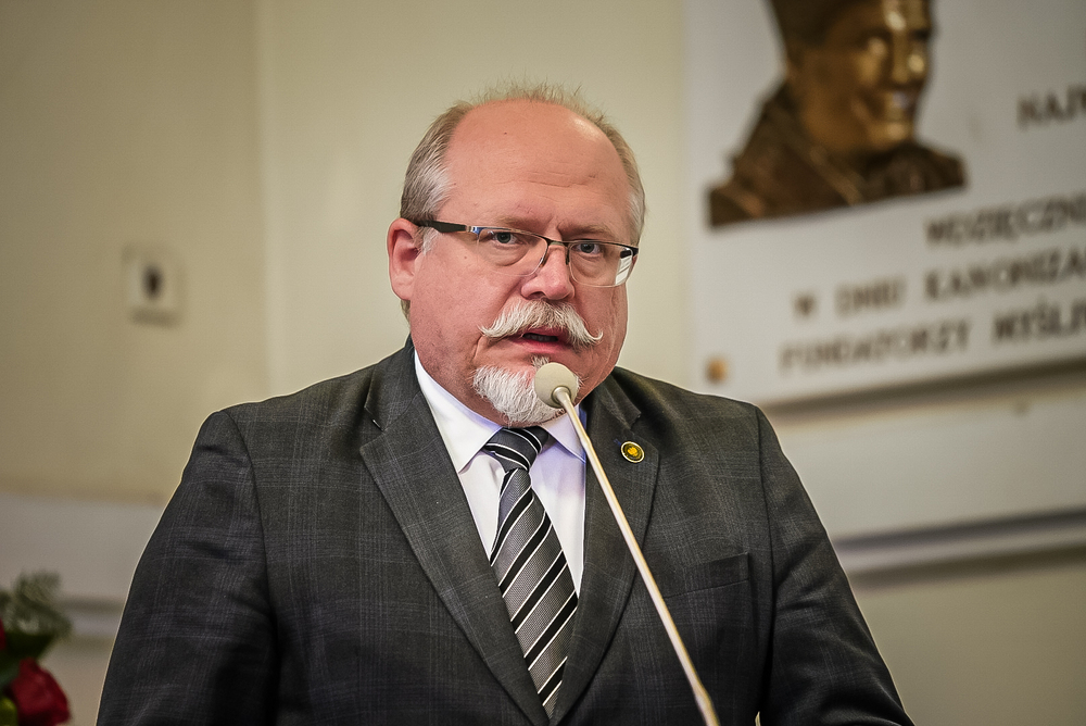 Uroczystości pogrzebowe Żołnierzy Niezłomnych. Na zdj. dyrektor BUWiM Adam Siwek – Zagroba, 21 kwietnia 2026. Fot. Mateusz Niegowski (IPN)