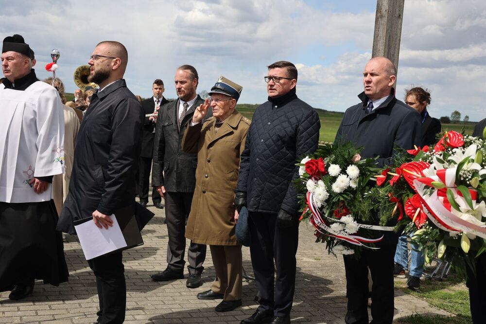 Uroczystości pogrzebowe trzech nieznanych polskich partyzantów – Wola Raniżowska, 26 kwietnia 2026. Fot. Katarzyna Gajda-Bator (IPN)