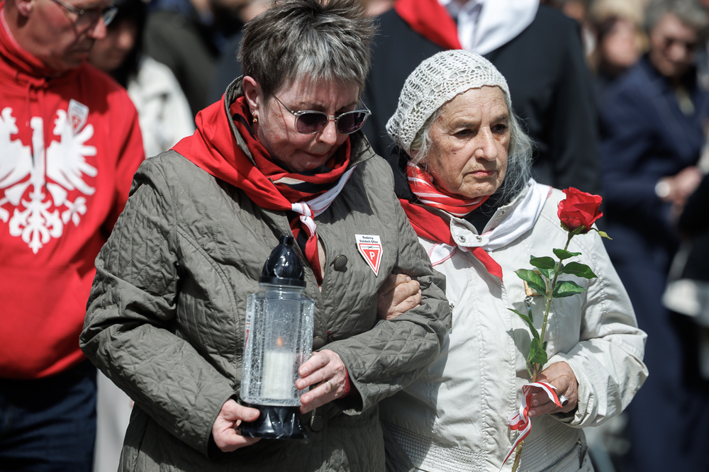 Uroczyste odsłonięcie pomnika upamiętniającego ofiary niemieckiego obozu koncentracyjnego w Chojnie – 30 kwietnia 2026. Fot. Sławek Kasper (IPN)