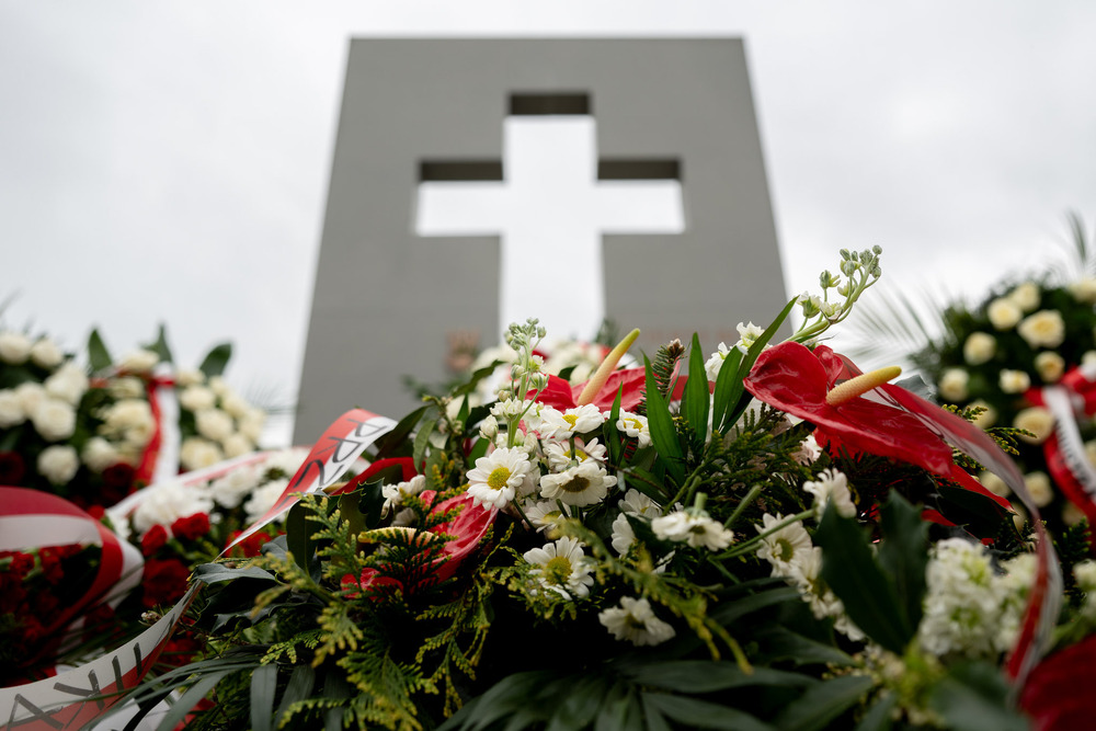 Ceremonia pogrzebowa szczątków żołnierzy NSZ zgrupowania kpt. Henryka Flamego „Bartka” i otwarcie Cmentarza Wojennego – Kamesznica, 7 maja 2026. Fot. Krzysztof Łojko (IPN)