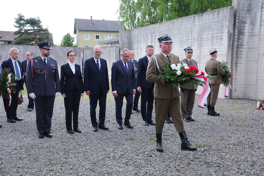Obchody 81. rocznicy wyzwolenia więźniów obozów koncentracyjnych systemu Mauthausen-Gusen, uroczystości w Miejscu Pamięci KL Gusen, Austria – 9 maja 2026 r., fot. Dariusz Skrzyniarz (IPN)
