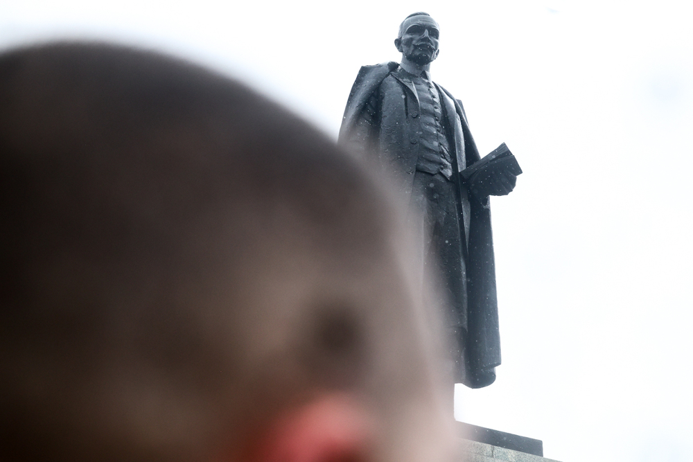 W jedną ziemię wsiąkła krew nasza... – rocznica przewrotu majowego – Plac Trzech Krzyży, Warszawa, 12 maja 2026. Fot. Sławek Kasper (IPN)