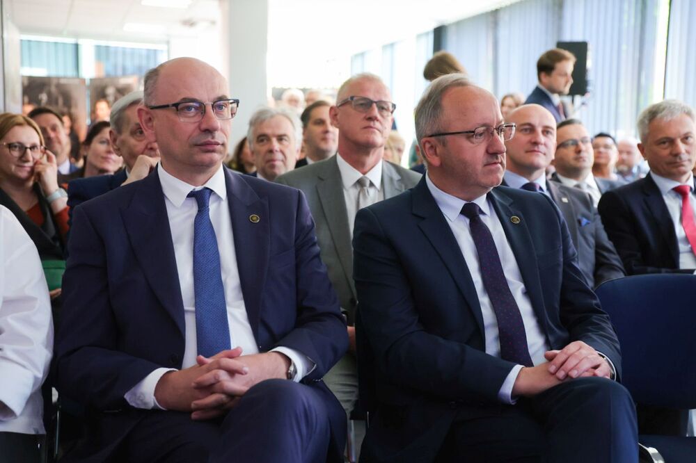 Otwarcie nowej siedziby Oddziału IPN w Warszawie – 13 maja 2026. Na zdj. od lewej dr Mateusz Szpytma, dr hab. Karol Polejowski. Fot. Dariusz Skrzyniarz (IPN)