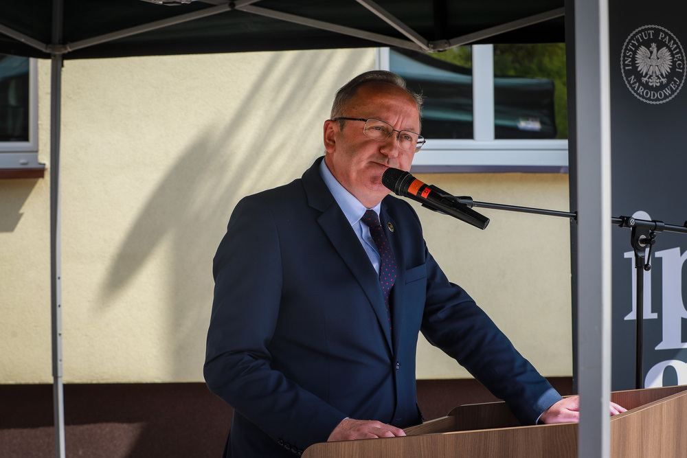 W Szczuczynie upamiętniliśmy Władysława Czarneckiego. Na zdj. zastępca prezesa IPN dr hab. Karol Polejowski – 15 maja 2026. Fot. Paula Prudziłowicz (IPN)