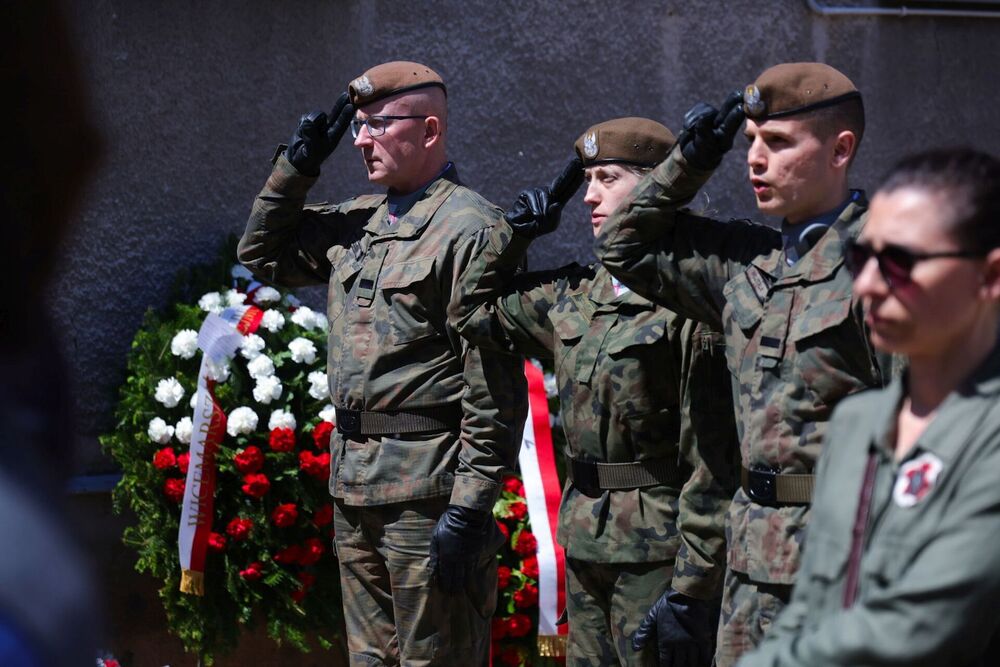 Oddaliśmy hołd Witoldowi Pileckiemu – znicze pamięci w 78. rocznicę śmierci rotmistrza – Warszawa, 25 maja 2026. Fot. Dariusz Skrzyniarz (IPN)