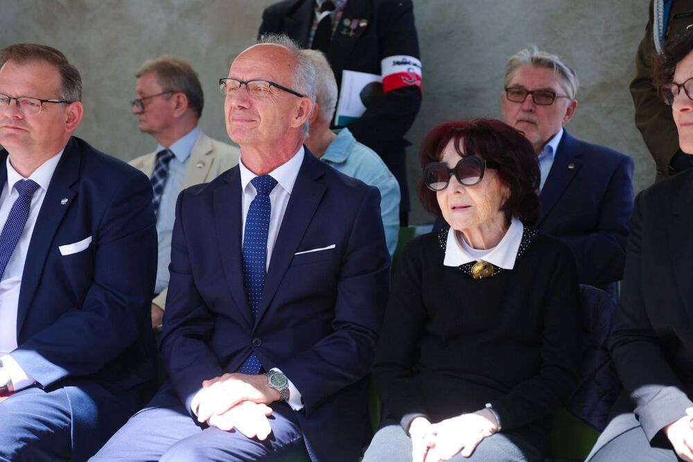 Oddaliśmy hołd Witoldowi Pileckiemu – znicze pamięci w 78. rocznicę śmierci rotmistrza – Warszawa, 25 maja 2026. Na zdj. Zofia Pilecka-Optułowicz oraz zastępca prezesa IPN dr hab. Krzysztof Szwagrzyk. Fot. Dariusz Skrzyniarz (IPN)