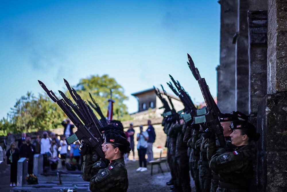 Cmentarz w Saint-Martin-du-Mont – 14 czerwca 2026. Fot. Mateusz Niegowski (IPN)