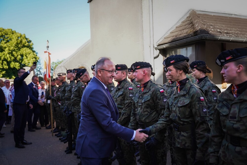 Cmentarz w Saint-Martin-du-Mont – 14 czerwca 2026. Fot. Mateusz Niegowski (IPN)