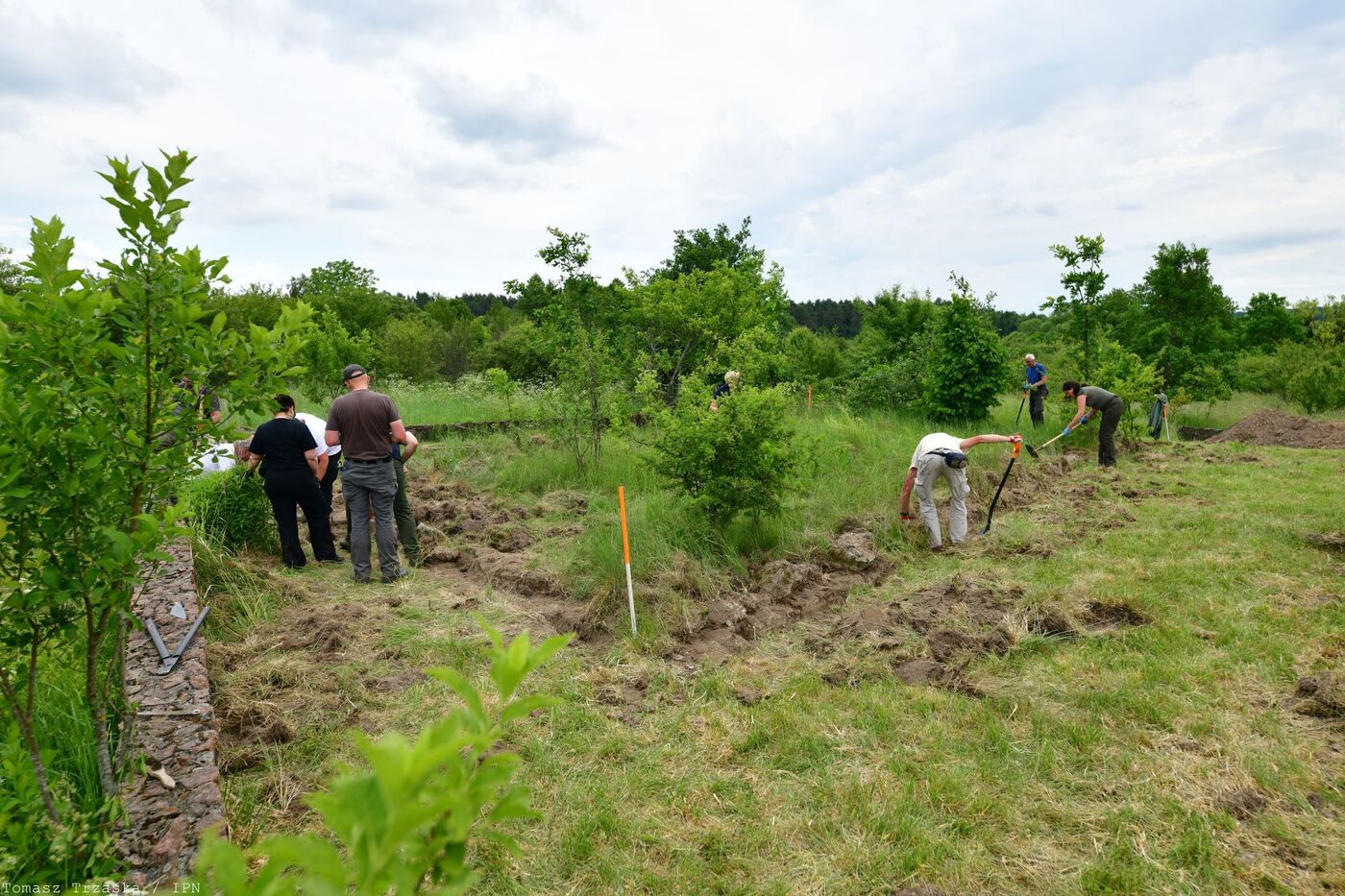 Prace poszukiwawcze IPN w Hucie Pieniackiej – 9-19 czerwca 2026. Fot. Tomasz Trzaska (IPN)