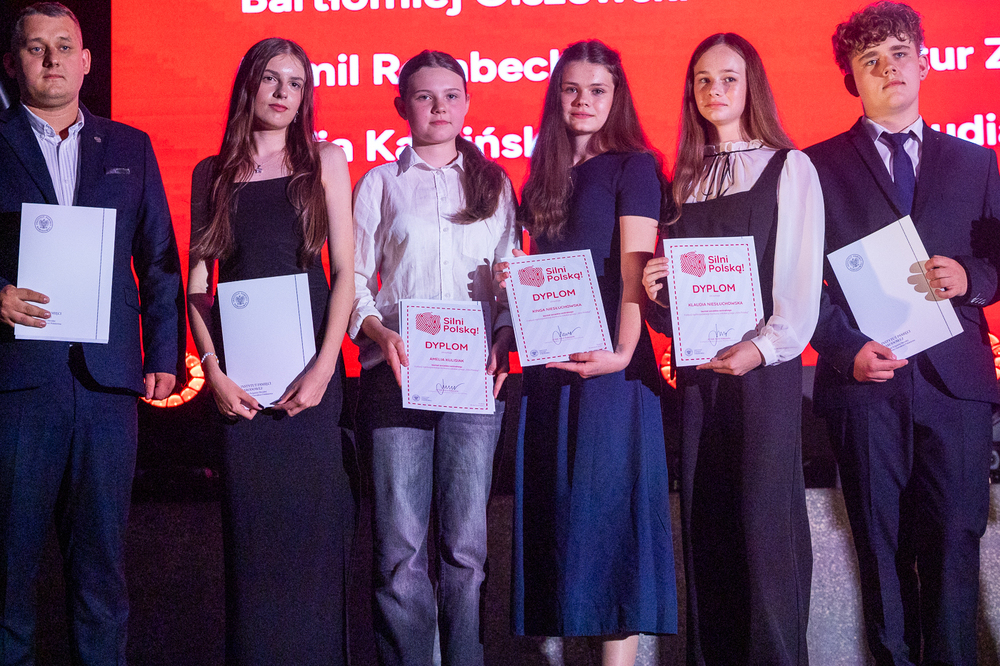 Gala finałowa drugiej edycji ogólnopolskiego konkursu edukacyjnego „Silni Polską!” – Kraków, 19 czerwca 2026. Fot. Sławek Kasper (IPN)