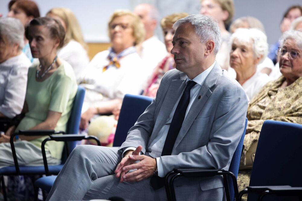 Wykład dr. hab. Karola Polejowskiego, zastępcy prezesa IPN, dla słuchaczy Instytutu Trzeciego Wieku – Warszawa, 26 czerwca 2026. Fot. Dariusz Skrzyniarz (IPN)