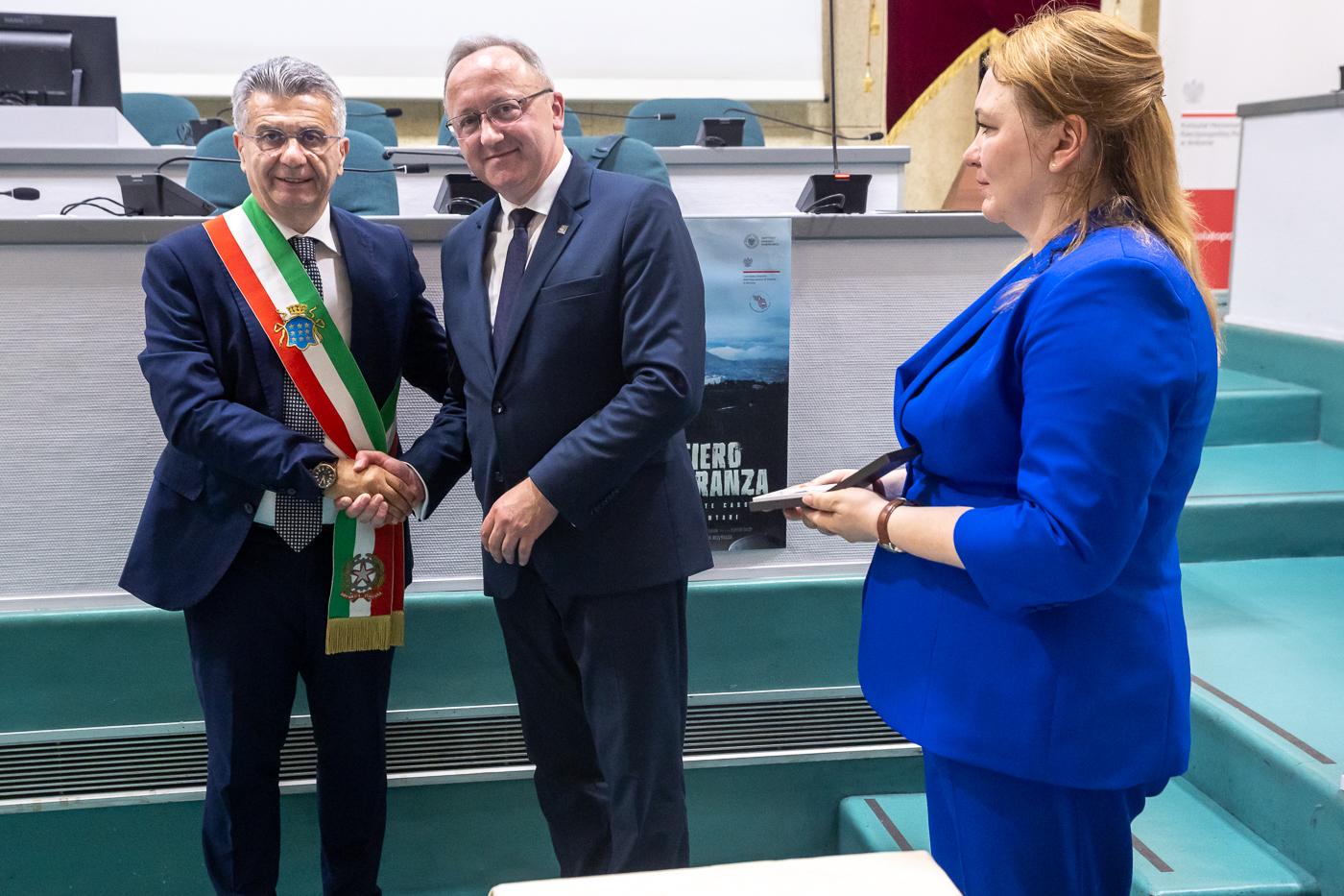 W hołdzie polskim bohaterom – wyzwolicielom Ankony. Uroczystości w Sali Rady Miejskiej w Ankonie. Fot. Sławek Kasper (IPN)