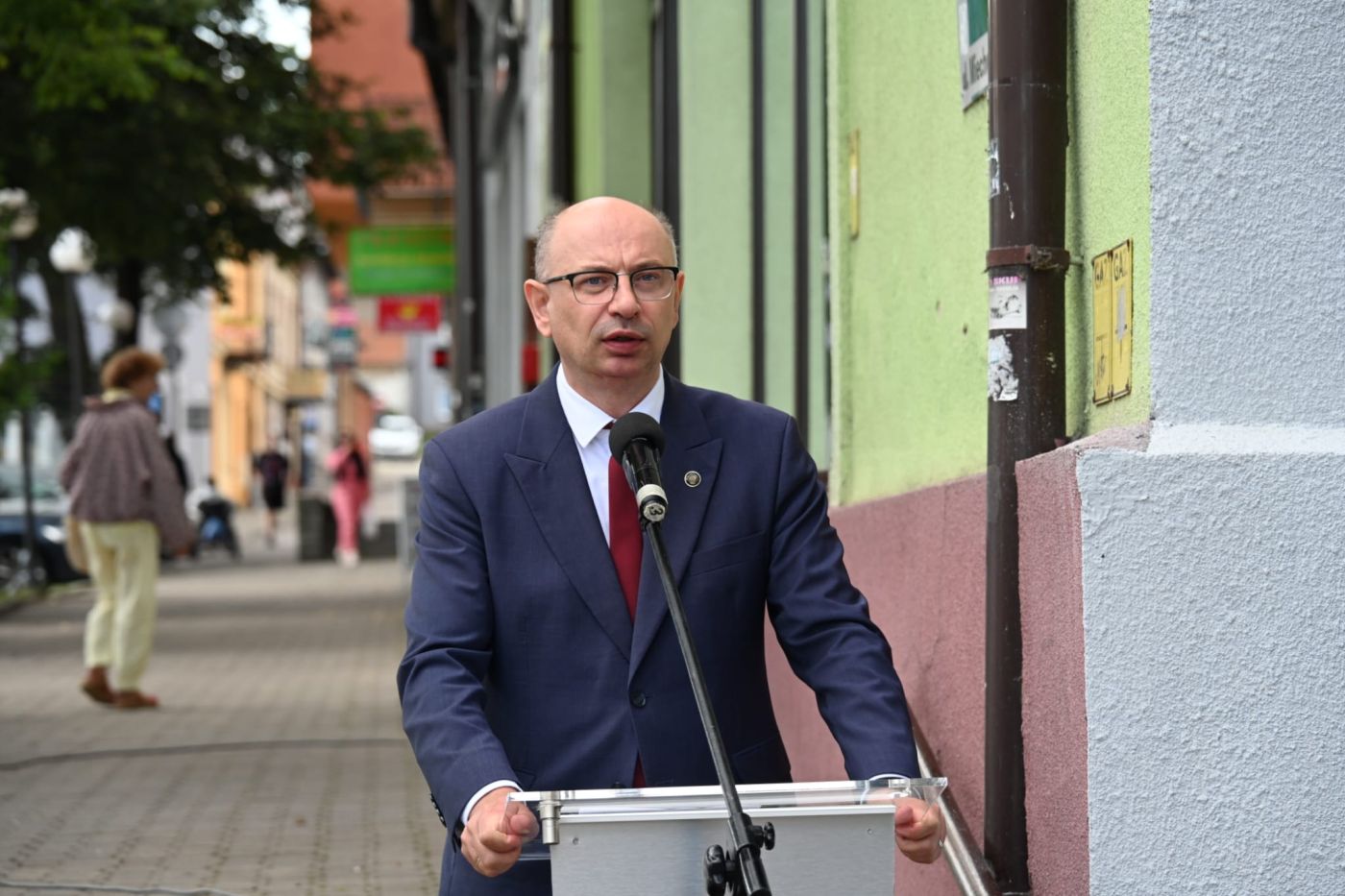 Uczciliśmy pamięć Apoloniusza Józefowicza i Stefana Miłkowskiego – żołnierzy AK, członków zarządu powiatowego PSL. Na zdj. zastępca prezesa IPN dr Mateusz Szpytma – Miechów, 28 lipca 2026. Fot. Janusz Ślęzak (IPN)