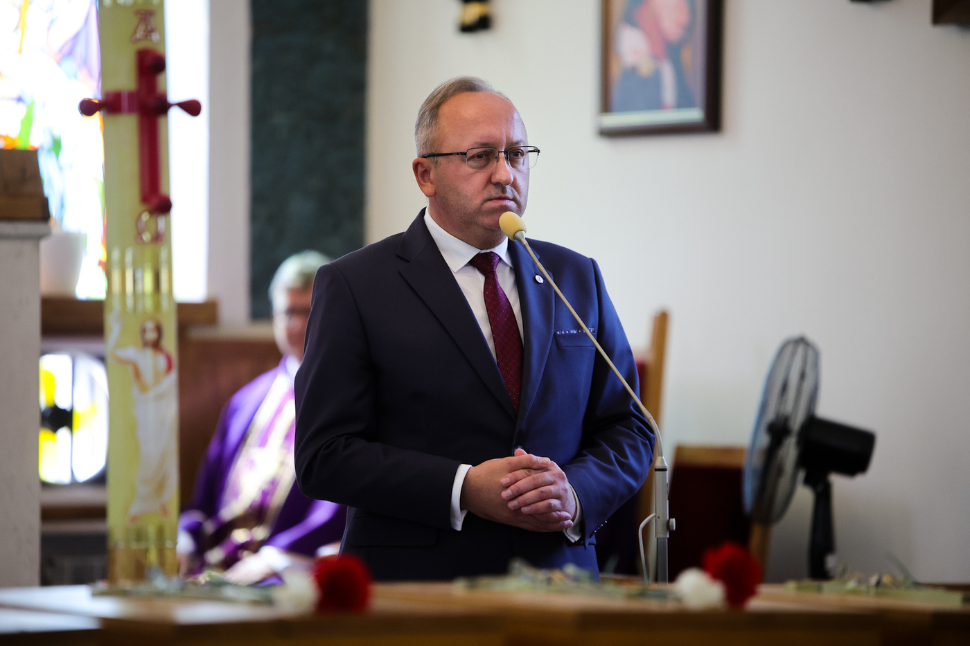 Uroczystości pogrzebowe ośmiu Ofiar Powstania Warszawskiego. Na zdj. zastępca prezesa IPN dr hab. Karol Polejowski – Warszawa, 3 sierpnia 2026. Fot. Dariusz Skrzyniarz (IPN)