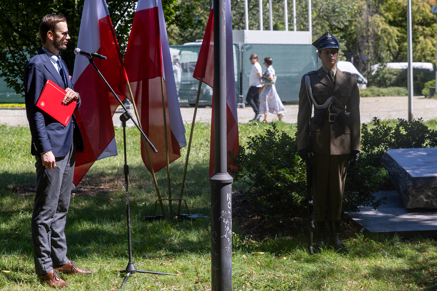 Uroczystości na skwerze Żołnierzy Tułaczy gen. Władysława Andersa. Warszawa, 14 sierpnia 2026 r. Fot. Sławomir Kasper (IPN)