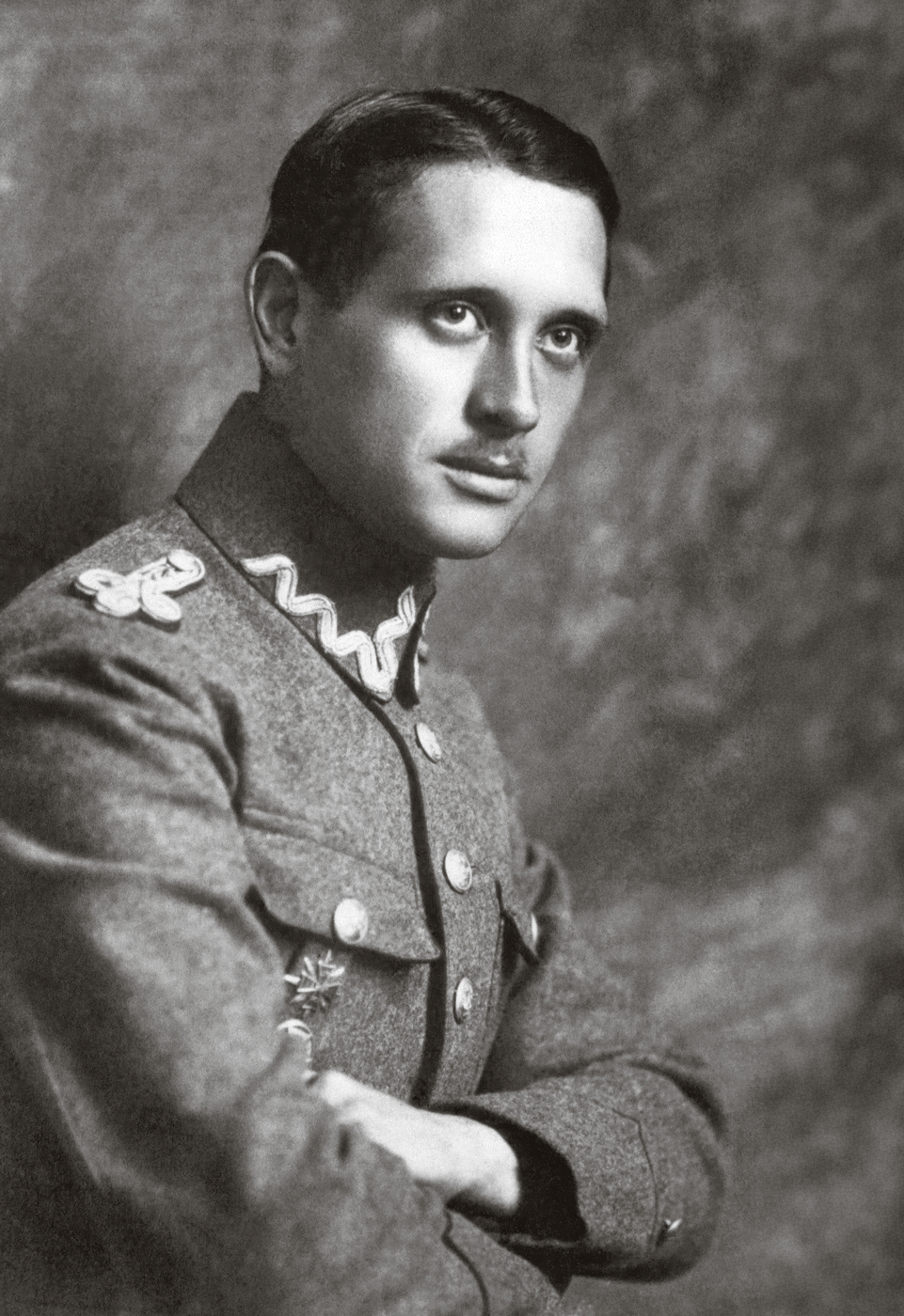 Julian Spitosław Kulski w mundurze legionowym z oznakami chorążego po powrocie do Warszawy, 1918. Fot. ze zbiorów Fundacji Kulskich