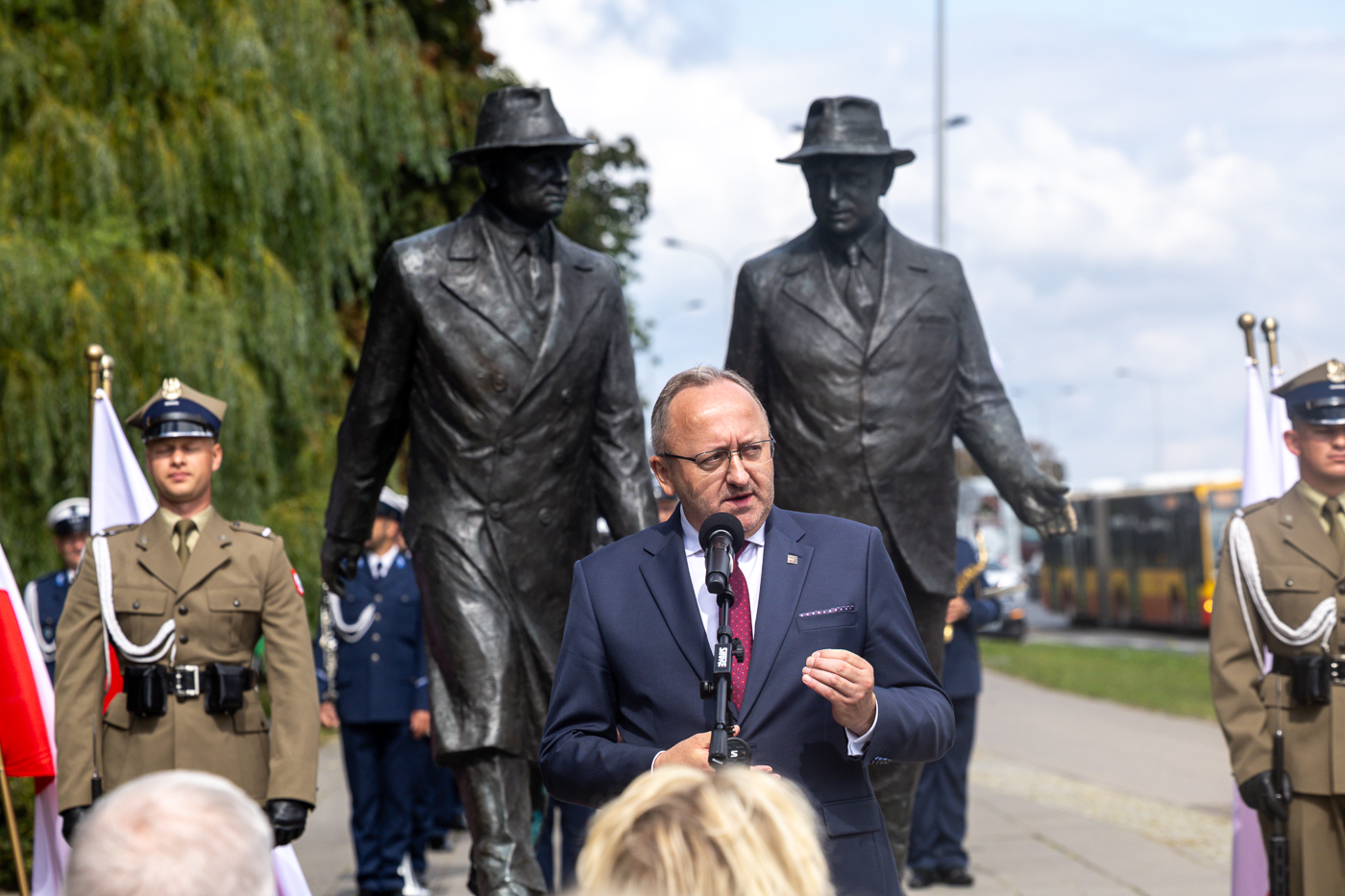 Upamiętniliśmy Juliana Kulskiego, wiceprezydenta Warszawy. Na zdj. zastępca prezesa IPN dr hab. Karol Polejowski – 18 sierpnia 2026. Fot. Sławek Kasper (IPN)
