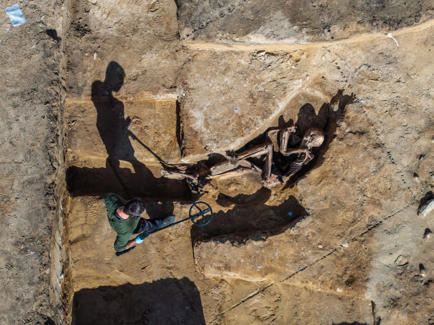 Prace archeologiczne nad jeziorem Borówno. Fot. Daniel Frymark