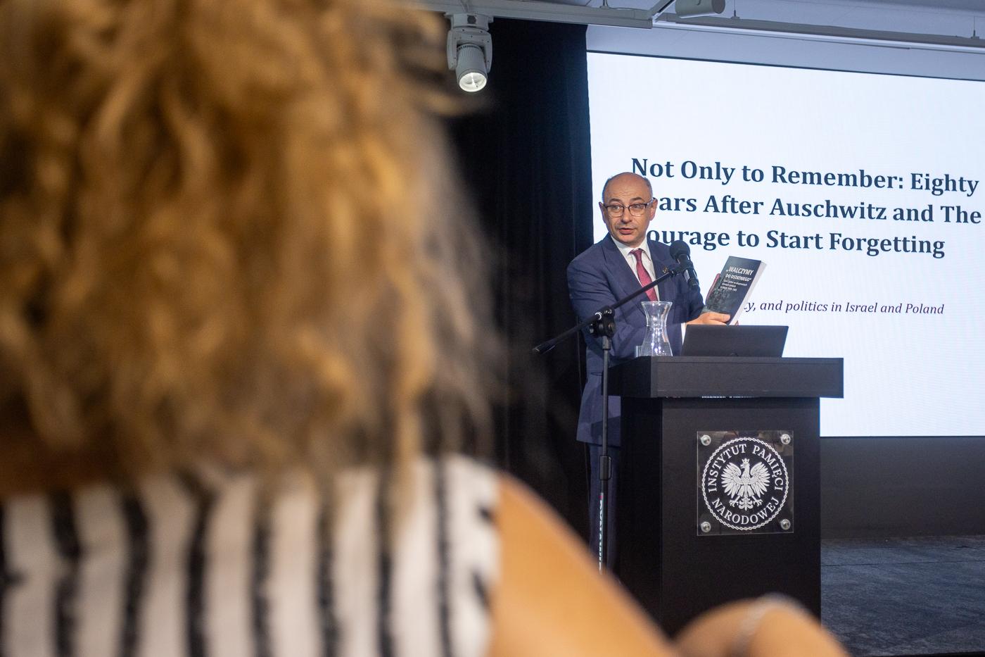 Wykład „Osiemdziesiąt lat po Auschwitz”. Na zdj. zastępca prezesa IPN dr Mateusz Szpytma – Warszawa, 2 września 2026. Fot. Sławek Kasper (IPN)