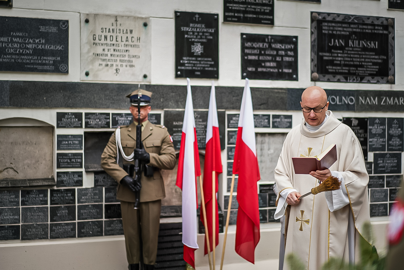 Odsłoniliśmy tablicę poświęconą pamięci Polaków przymusowo deportowanych do Kazachstanu, na Syberię oraz do republik Azji Środkowej – Warszawa, 15 sierpnia 2026. Fot. Mateusz Niegowski (IPN)