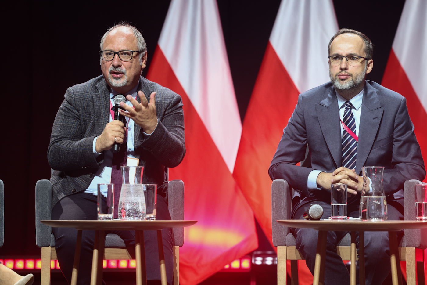 „O dyplomacji historycznej – także od kuchni” – debata Ambasadorów – Wrocław, 21 września 2026. Na zdj. od lewej: dr hab. Arkady Rzegocki, Rafał Siemianowski. Fot. Sławek Kasper (IPN)