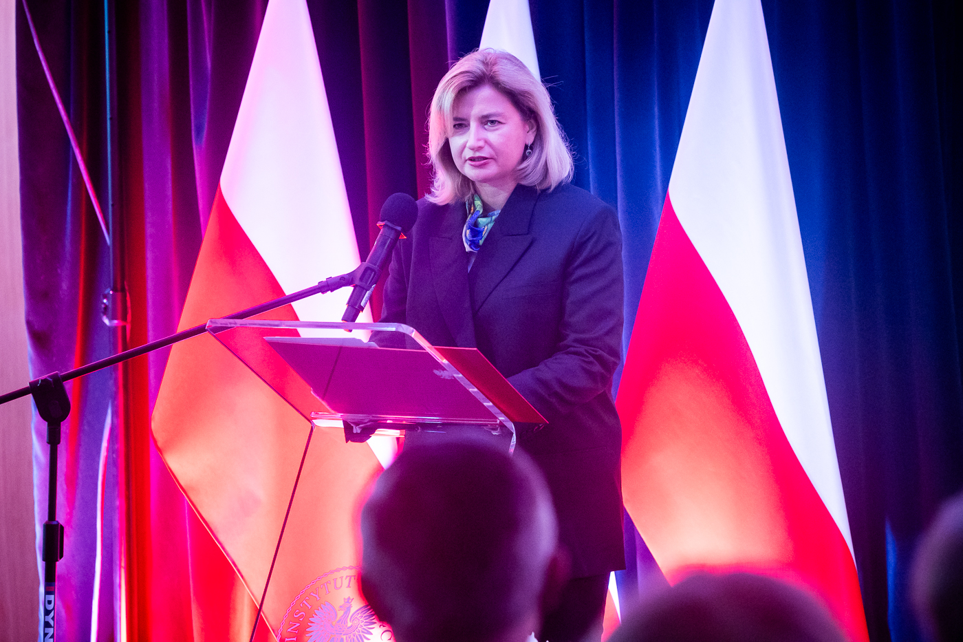 Krzyż Komandorski z Gwiazdą Orderu Odrodzenia Polski dla Juliena Bryana – Warszawa, 28 września 2026. Na zdj. Podsekretarz Stanu w KPRP Agnieszka Jędrzak. Fot. Sławek Kasper (IPN)