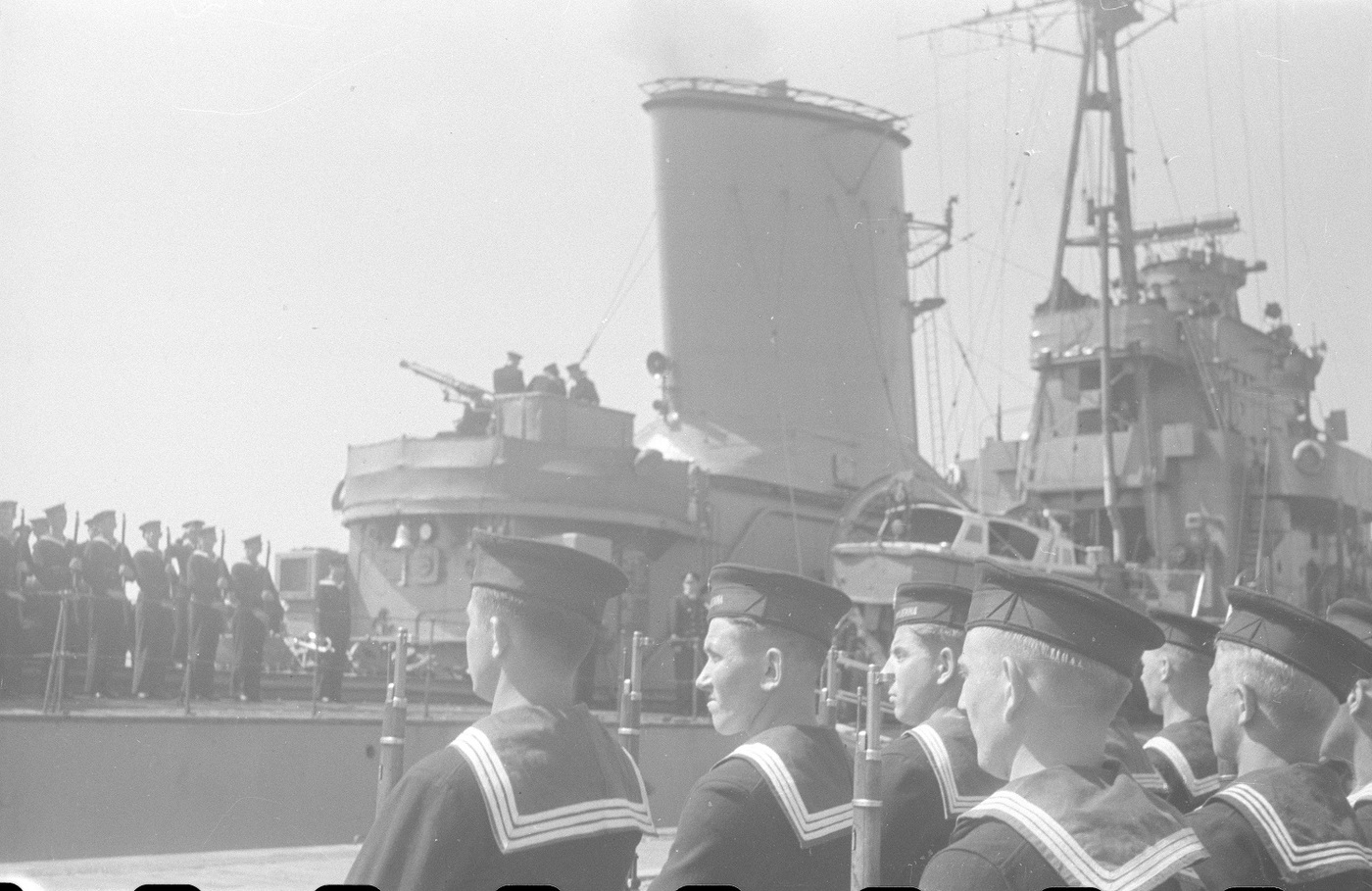 ORP „Błyskawica” w porcie Gdyni po powrocie z Wielkiej Brytanii, 1947–1955 (fot. NAC) 3/39/0/-/6015