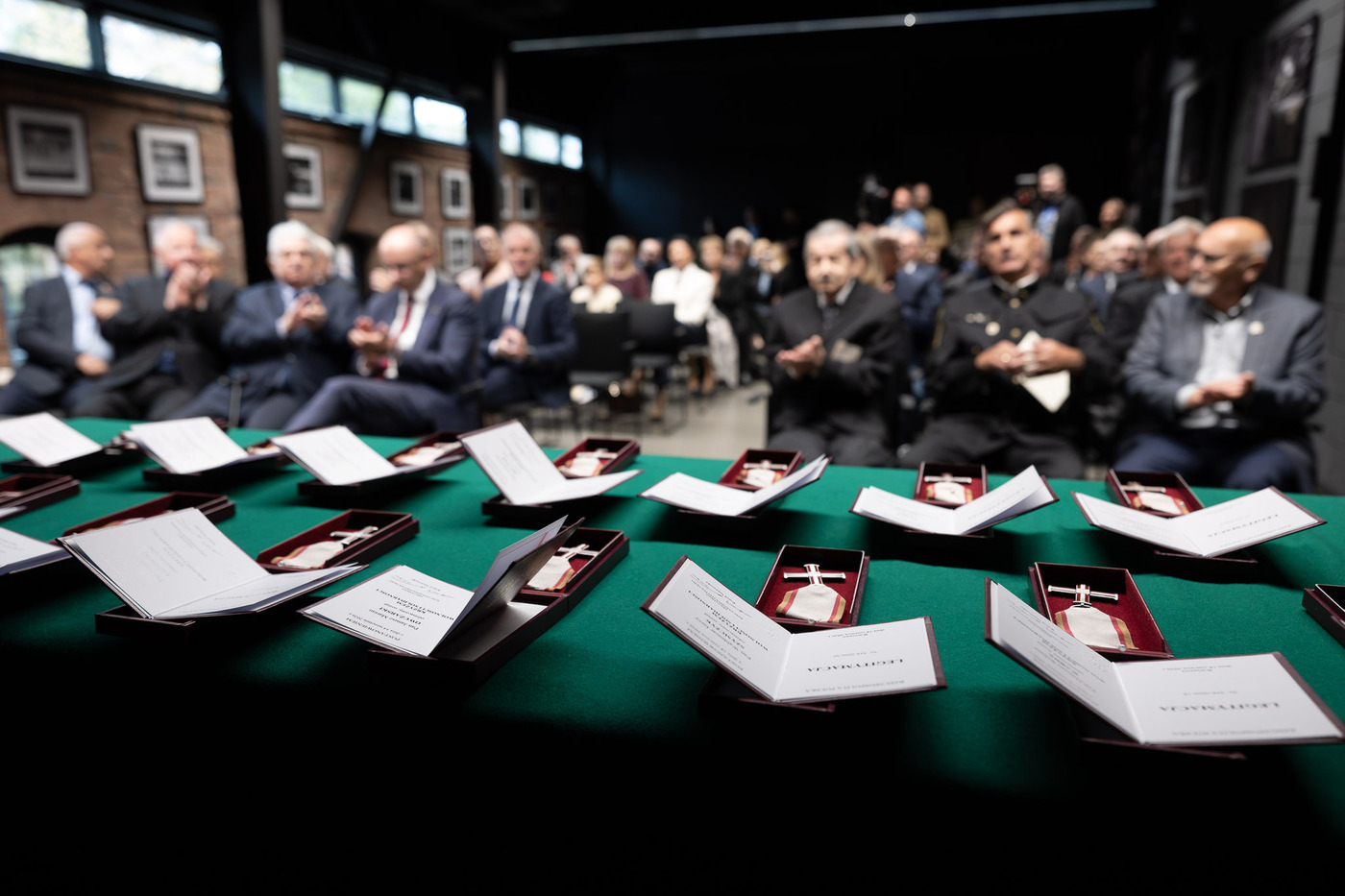 Uroczystość wręczenia Krzyży Wolności i Solidarności działaczom opozycji niepodległościowej z lat 1956–1989 – Katowice, 9 października 2026. Fot. Krzysztof Łojko (IPN)