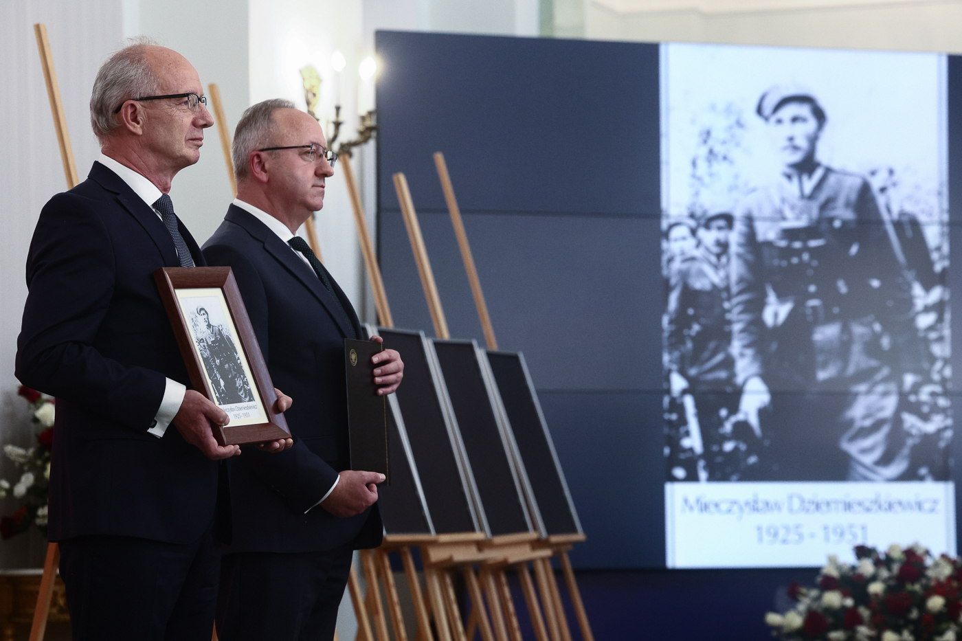 Uroczystość wręczenia not identyfikacyjnych rodzinom ofiar niemieckiego i komunistycznego terroru – Warszawa, 27 października 2026. Fot. Sławek Kasper (IPN)