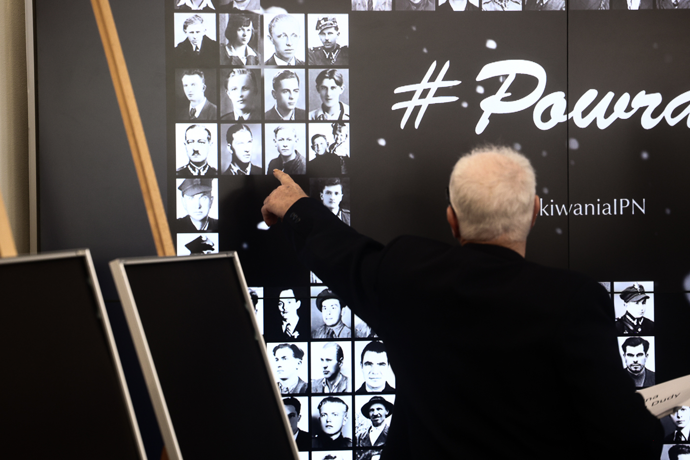 Uroczystość wręczenia not identyfikacyjnych rodzinom ofiar niemieckiego i komunistycznego terroru – Warszawa, 27 października 2026. Fot. Sławek Kasper (IPN)