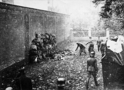 Egzekucja dwudziestu Polaków w Lesznie pod murami więzienia przy ul. Kościuszki, 20 października 1939 r. Fot. AIPN