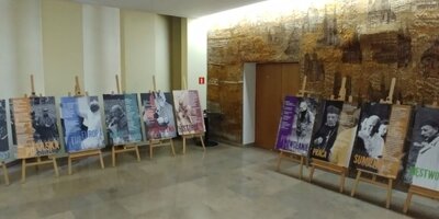 Wystawa „Wyszyńskiego i Wojtyły gramatyka życia” w siedzibie Konferencji Episkopatu Polski