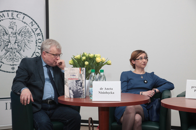 Dyskusja wokół książki dr Anety Nisiobęckiej „Z Lens do Wałbrzycha...” – Warszawa, 11 kwietnia 2019. Fot. Piotr Życieński (IPN)