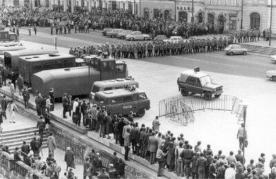 Demonstracja NSZZ „Solidarność” 3 maja 1982 (fot. Archiwum IPN)