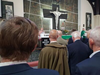 Msza św.. w intencji żołnierzy 2 Korpusu Polskiego w kościele pw. św. Andrzeja Boboli w Londynie. Fot. Sławek Kasper (IPN)