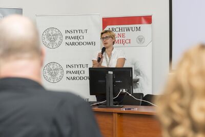 Uczestnicy seminarium „Poland in the Heart of European History” z wizytą w Archiwum IPN – 23 lipca 2019. Fot. Katarzyna Adamów (IPN)
