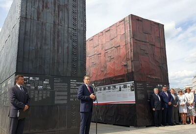 Otwarcie wystawy „Ściany totalitaryzmów. Polska 1939–1945” – Warszawa, 22 sierpnia 2019. Fot. Marcin Jurkiewicz (IPN)