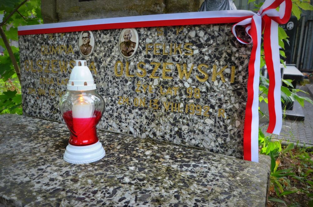 Grób Feliksa Olszewskiego