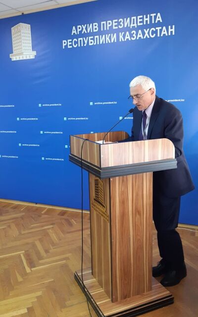 Dr Stanisław Koller wystąpił z referatem na temat archiwum IPN