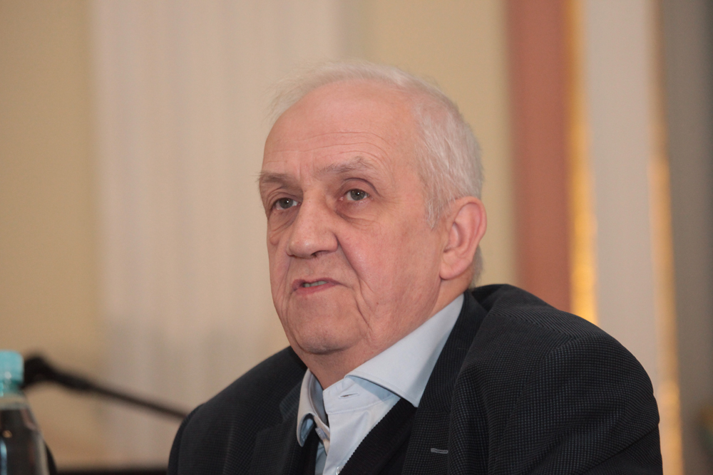 Prof. Andrzej Friszke. Panel dyskusyjny „Wokół polityki historycznej” podczas Targów Książki Historycznej – Warszawa, 30 Listopada 2019. Fot. Piotr Życieński (IPN)