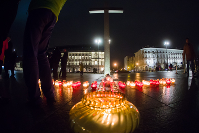 Światło Wolności na pl. Piłsudskiego w Warszawie – 13 grudnia 2019 r. Fot. Sławek Kasper (IPN)