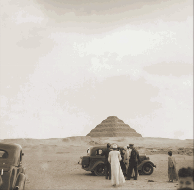 Piramida Dżesera w Sakkarze (Egipt), styczeń 1941 r.